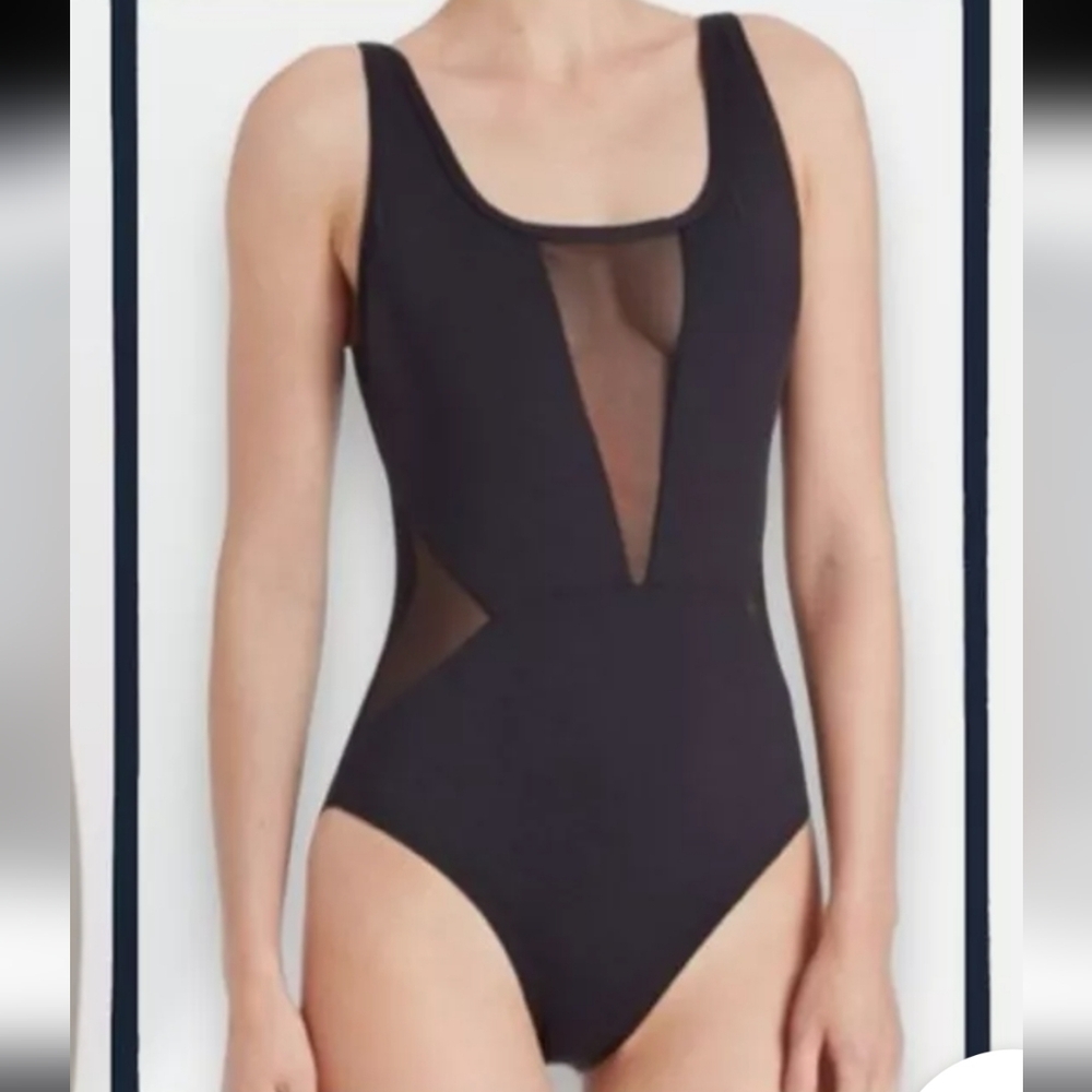 La Blanca One Piece Swimsuit With Mesh Inserts Size Large